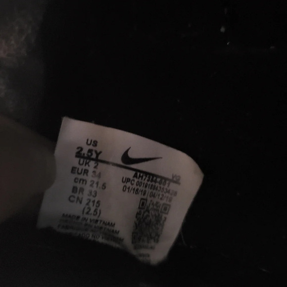 Nike Kids Mercurial VaporX 12 Soccer Sneakers 2.5 Youth - Picture 8 of 9